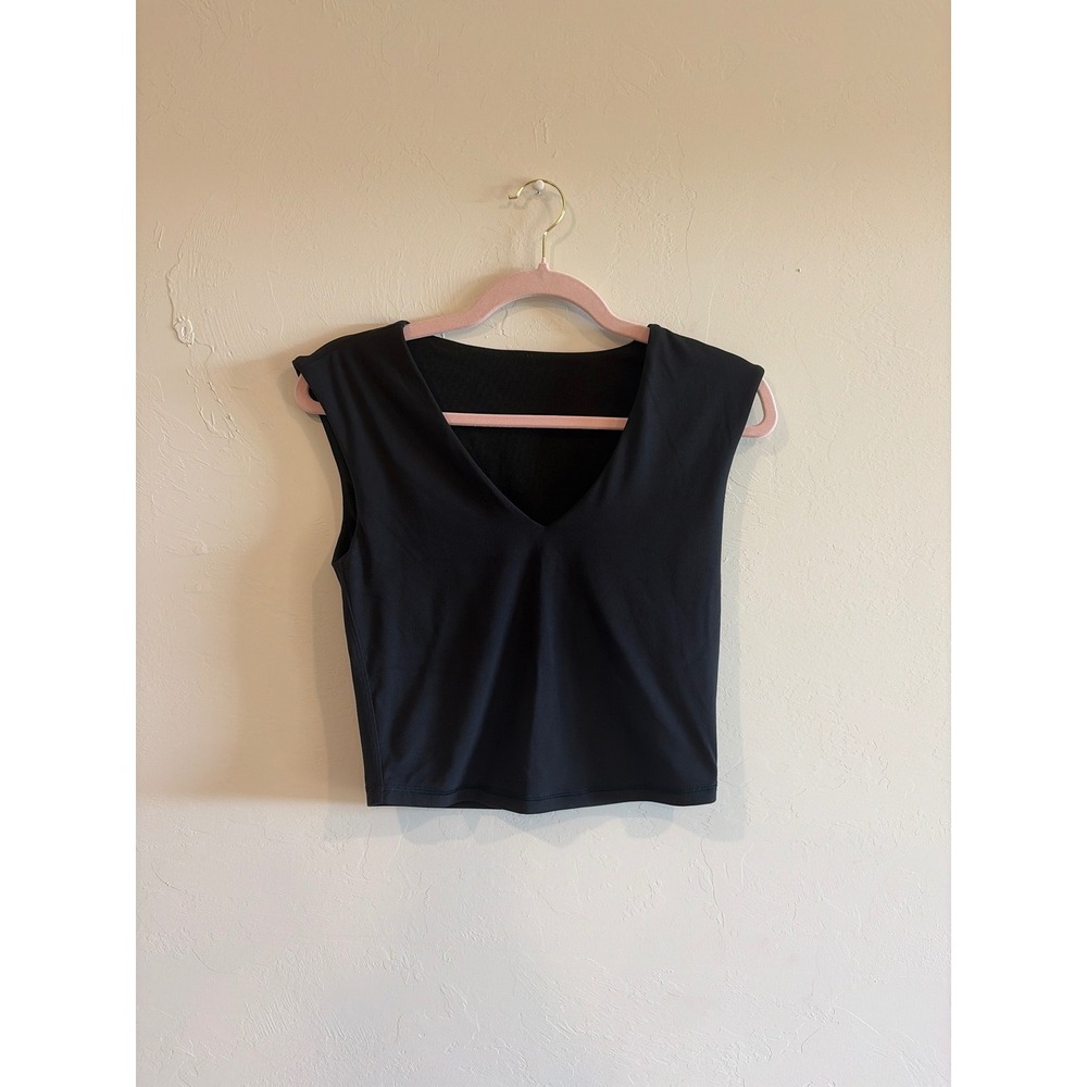 Athleta Elation V-Neck Crop Top Black Built-in Bra Sleeveless 798567-01 XS